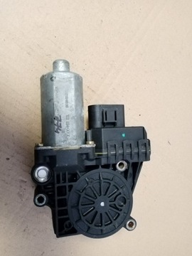 Silnik Szyb Prawy Przód Audi A6C5 0130821774