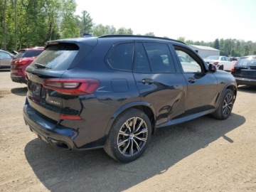 BMW X5 G05 2023 BMW X5 M50i 2023 4.4 Benzyna 523KM, zdjęcie 3
