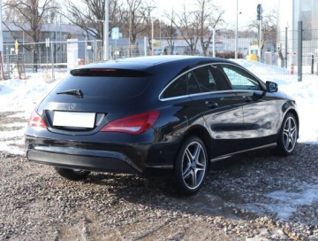 Mercedes CLA C117 Shooting Brake 1.6 200 156KM 2015 Mercedes CLA 200, Automat, Skóra, Xenon, Bi-Xenon, zdjęcie 4