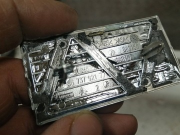 CITROEN DS5 LOGO ZNAK NÁRAZNÍK PŘEDNÍ 9673792177