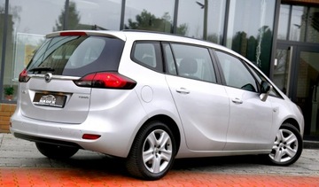 Opel Zafira C Tourer 1.4 Turbo ECOTEC 140KM 2014 Opel Zafira BiXenon|2x Park|6 Bieg| Navi|7 Foteli, zdjęcie 4