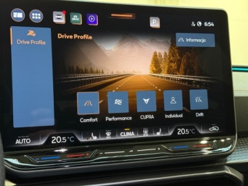 Cupra Leon II Sportstourer Facelifting 2.0 TSI 333KM 2024 Cupra Leon Sportstourer VZ 2.0 TSI 333 KM 7-biegow, zdjęcie 39