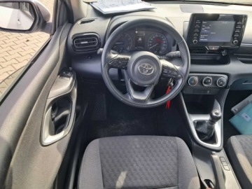 Toyota Yaris IV Hatchback 1.5 Dynamic Force 125KM 2022 Toyota Yaris 1.5 VVT-i, Salon Polska, zdjęcie 1