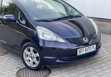 Honda Jazz III 1.4 i-VTEC 100KM 2009 Honda Jazz 1.3 Benzyna 99 Km Klimatyzacja, zdjęcie 16