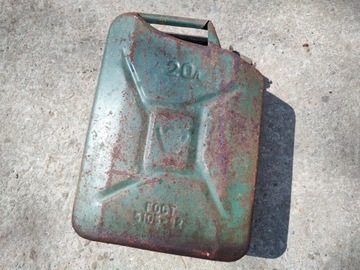 Старая советская канистра, канистра 20 л, под решетку СССР.