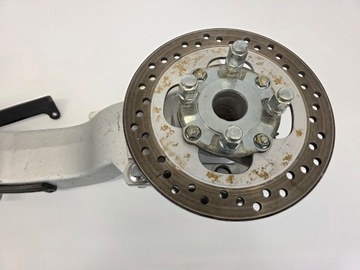 Задний маятник Honda VFR 750 F RC36, крепление на монорычажке