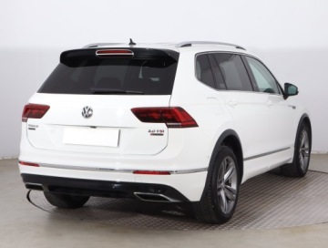 Volkswagen Tiguan Allspace SUV 2.0 TSI 220KM 2019 VW Tiguan Allspace 2.0 TSI, Salon Polska, zdjęcie 4