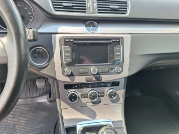 Volkswagen Passat B7 Variant 1.4 TSI BlueMotion 122KM 2013 Volkswagen Passat Klimatronik Nawigacja Ledy, zdjęcie 21