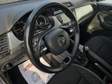 Skoda Fabia III Kombi Facelifting 1.0 TSI 95KM 2021 Skoda Fabia AMBITION 1.0 TSI 95KM Salon Polska Serwis Zamiana FV 23%, zdjęcie 12