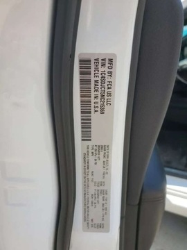 Dodge Durango III 2022 Dodge Durango 5.7 HEMI 380KM V8 4X4 wersja RT 5.7 Benzyna 360KM, zdjęcie 12