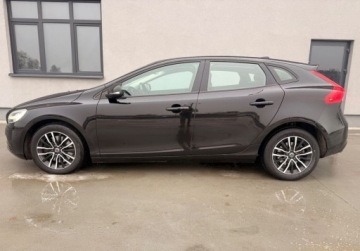 Volvo V40 II Hatchback Facelifting 2.0 D3 150KM 2019 Volvo V40 salon PL FV VAT 23 bezwypadkowy po serwisie duzy ekran, zdjęcie 2