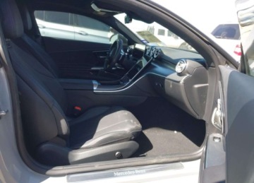 Mercedes CLE Coupe 2.0 300 258KM 2024 Mercedes-Benz CLE MERCEDES-BENZ CLE 300 4MATIC 2.0 Benzyna 259KM, zdjęcie 6