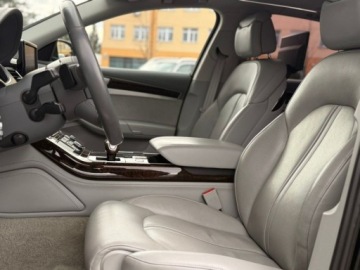 Audi A8 D4 Sedan Facelifting 4.0 TFSI 435KM 2014 Audi A8 A8 L Quattro 4.0 benzyna Japonia 4.0 Benzyna 435KM, zdjęcie 4