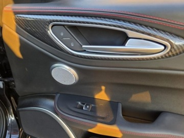 Alfa Romeo Giulia II Sedan Facelifting 2.0 Turbo 280KM 2023 ALFA ROMEO GIULIA ESTREMA A TI Q4, 2.0l Turbo 280KM Bezwypadkowy 23,434km, zdjęcie 37