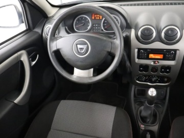 Dacia Duster I SUV 1.6 16V 105KM 2013 Dacia Duster 1.6 16V, Salon Polska, GAZ, Klima, zdjęcie 6