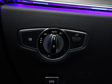 Mercedes Klasa E W213 Kombi 2.0 220d 194KM 2018 Mercedes E 220 FV-23% AMG-Line Automat Panorama, zdjęcie 35