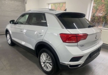Volkswagen T-Roc I SUV 1.5 TSI ACT 150KM 2018 Volkswagen T-Roc Gwarancja Bezwypadkowy Oplacony 1.5 Benzyna 150KM, zdjęcie 3