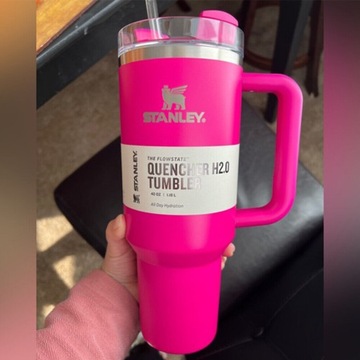 KUBEK STANLEY QUENCHER H2.0 FLOWSTATE O POJEMNOŚCI 40 UNCJI