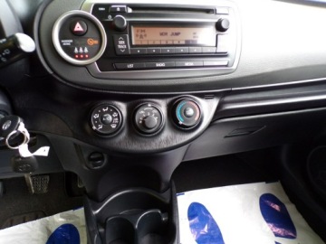 Toyota Yaris III Hatchback 5d Facelifting 1.0 VVT-i 69KM 2014 Toyota Yaris Klimatyzacja /Gwarancja /1,0 /70KM /, zdjęcie 19