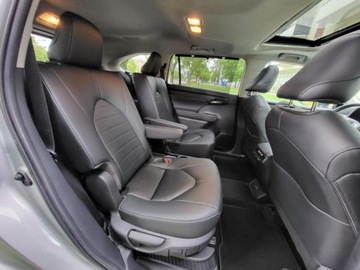 Toyota Highlander III 2.5 248KM 2023 highlander XLE * 2.5l Hybrid 247KM 4X4/AWD Przebieg:9,928km Idealny stan, zdjęcie 33