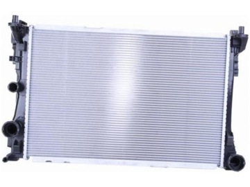 CHLADIČ MERCEDES SL R231 3.0-4.7 CLS C218 2.1 X218