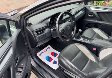 Toyota Avensis III Wagon Facelifting 2015 1.8 Valvematic 147KM 2017 Toyota Avensis 1,8 147KM Xenon Climatronic NAVI Kamera LED ASO Dla wymagaj, zdjęcie 12
