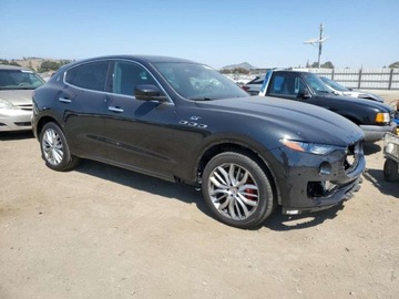 Maserati Levante 2022 Maserati Levante Base 2022 3.0l 3.0 Benzyna 345KM, zdjęcie 4