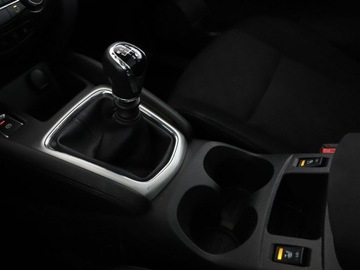 Nissan Qashqai II Crossover 1.6 DIG-T 163KM 2015 Nissan Qashqai panorama 163KM navi kamera360, zdjęcie 26