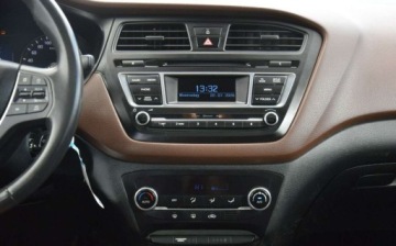 Hyundai i20 II Coupe 1.2 MPI 84KM 2016 Hyundai i20 1.2B Klima Led Brazowy Panorama 2016r Sprowadzony Oplacony, zdjęcie 30
