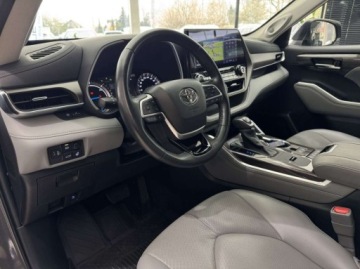 Toyota Highlander III 2.5 248KM 2022 Toyota Highlander Prestige 4x4 7 osobowy JBL Wentylacja foteli Kamera, zdjęcie 6
