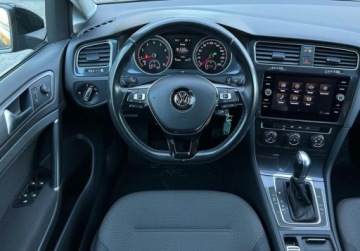 Volkswagen Golf VII Variant 1.4 TSI BlueMotion Technology 125KM 2017 Volkswagen Golf Comfortline Pakiety, Tempomat, Podgrzewana przednia szyba, zdjęcie 4