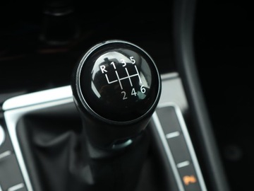 Volkswagen Golf VII Hatchback 5d Facelifting 1.4 TSI 150KM 2017 VW Golf 1.4 TSI, Salon Polska, Navi, Klima, zdjęcie 16