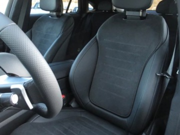 Mercedes GLC C254/X254 Coupe 2.0 200 204KM 2025 GLC Coupe 200 4-Matic AMG Line 2.0 (204KM) 2025, zdjęcie 5