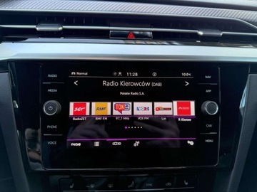 Volkswagen Arteon Fastback Facelifting 2.0 TSI 190KM 2022 Volkswagen Arteon 2.0TSI 190KM R-Line DSG Kamera ACC Keyless NiskiPrzebieg, zdjęcie 18