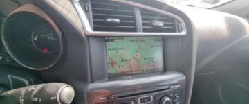 Citroen C4 II Hatchback 5d 1.6 HDi 92KM 2012 Citroen C4 2012r 1.6 HDI. Lekko uszkodzony lewy przod. Jezdzi. 1.6 92KM, zdjęcie 13