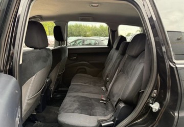 Mitsubishi Outlander II 2.4 MIVEC 170KM 2009 Mitsubishi Outlander Mitsubishi Outlander 2.4 Intense 2.4 Benzyna 170KM, zdjęcie 29