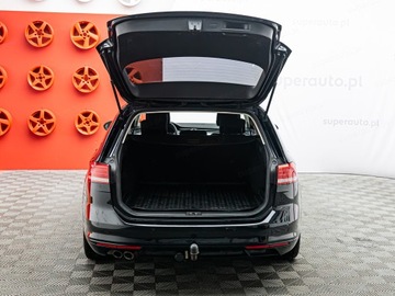 Volkswagen Passat B8 Variant 1.8 TSI BlueMotion Technology 180KM 2015 VOLKSWAGEN Passat 1.8 TSI Combi 180KM 2015, zdjęcie 28