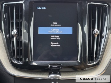 Volvo XC60 II Crossover D4 190KM 2017 Volvo XC 60 Salon PL Inscription D4 AWD 190KM Matr, zdjęcie 23