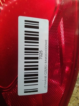 SVĚTLO LEVÝ ZADNÍ HYUNDAI VELOSTER 11-18R^