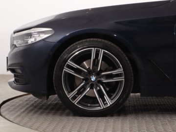 BMW Seria 5 G30-G31 Limuzyna 520d 190KM 2019 BMW 5 520d xDrive, Salon Polska, Serwis ASO, zdjęcie 14