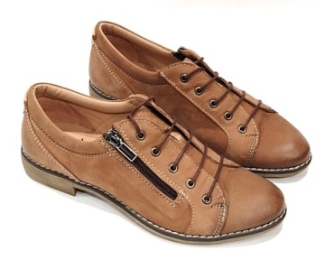 K-2676 LEKKIE WYGODNE PÓŁBUTY Z ZAMKIEM SKÓRA 36