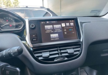 Peugeot 208 I Hatchback 5d Facelifting 1.6 BlueHDi 75KM 2016 Peugeot 208 1.6 BlueHDi Active 1.6 Diesel 75KM, zdjęcie 14