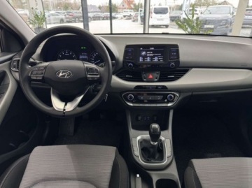 Hyundai i30 III Wagon 1.4 MPi 100KM 2019 Hyundai i30 Select Asystent hamowania Lane Assist Bluetooth FV23, zdjęcie 12