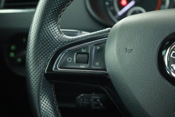 Skoda Octavia III RS Kombi 2.0 TDI 184KM 2015 Skoda Octavia RS 2.0 TDI, 181 KM, Skóra, Navi, zdjęcie 12