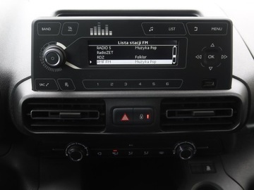 Opel Combo E Kombivan 1.2 Turbo 110KM 2019 Opel Combo 1.2 Turbo, Salon Polska, Serwis ASO, zdjęcie 11