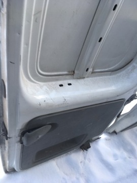 ВЫСОКИЕ ДЛИННЫЕ ЗАДНИЕ ДВЕРИ RENAULT TRAFIC VIVARO PRIMASTAR