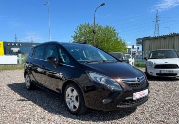 Opel Zafira C Tourer 2.0 CDTI ECOTEC 165KM 2015 Opel Zafira 7-osobowy, kamera, nawigacja 2.0 Diesel 165KM