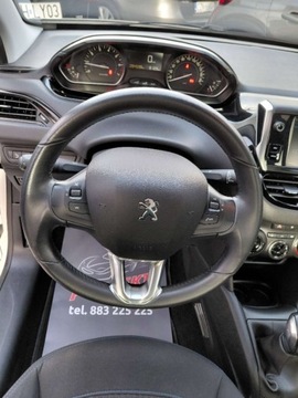 Peugeot 208 I Hatchback 5d Facelifting 1.2 PureTech 82KM 2019 Peugeot 208 Klimatyzacja Kamera Komputer Tempomat 1.2 Benzyna 82KM, zdjęcie 12