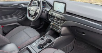 Ford Focus IV Hatchback 1.5 EcoBoost 150KM 2020 Ford Focus 1.5150KMST-lineSerwis 57000kmFull LedNaviKameraGwarancja, zdjęcie 18