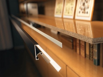 Q18 ЧЕРНЫЙ АЛЮМИНИЕВЫЙ ПРОФИЛЬ 2М ДЛЯ СВЕТОДИОДНЫХ ЛЕНТ